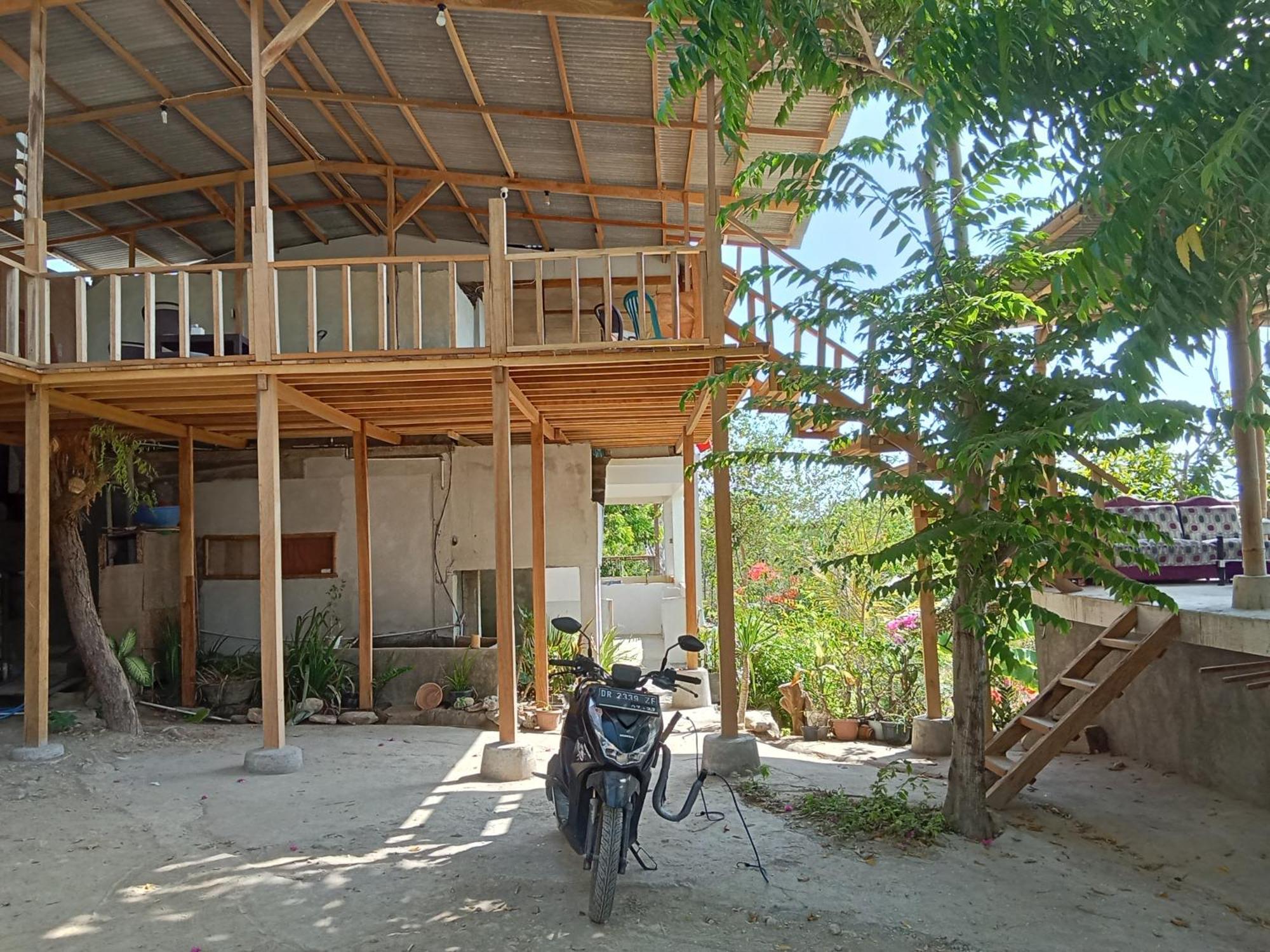 Feby'S Homestay Ekas المظهر الخارجي الصورة
