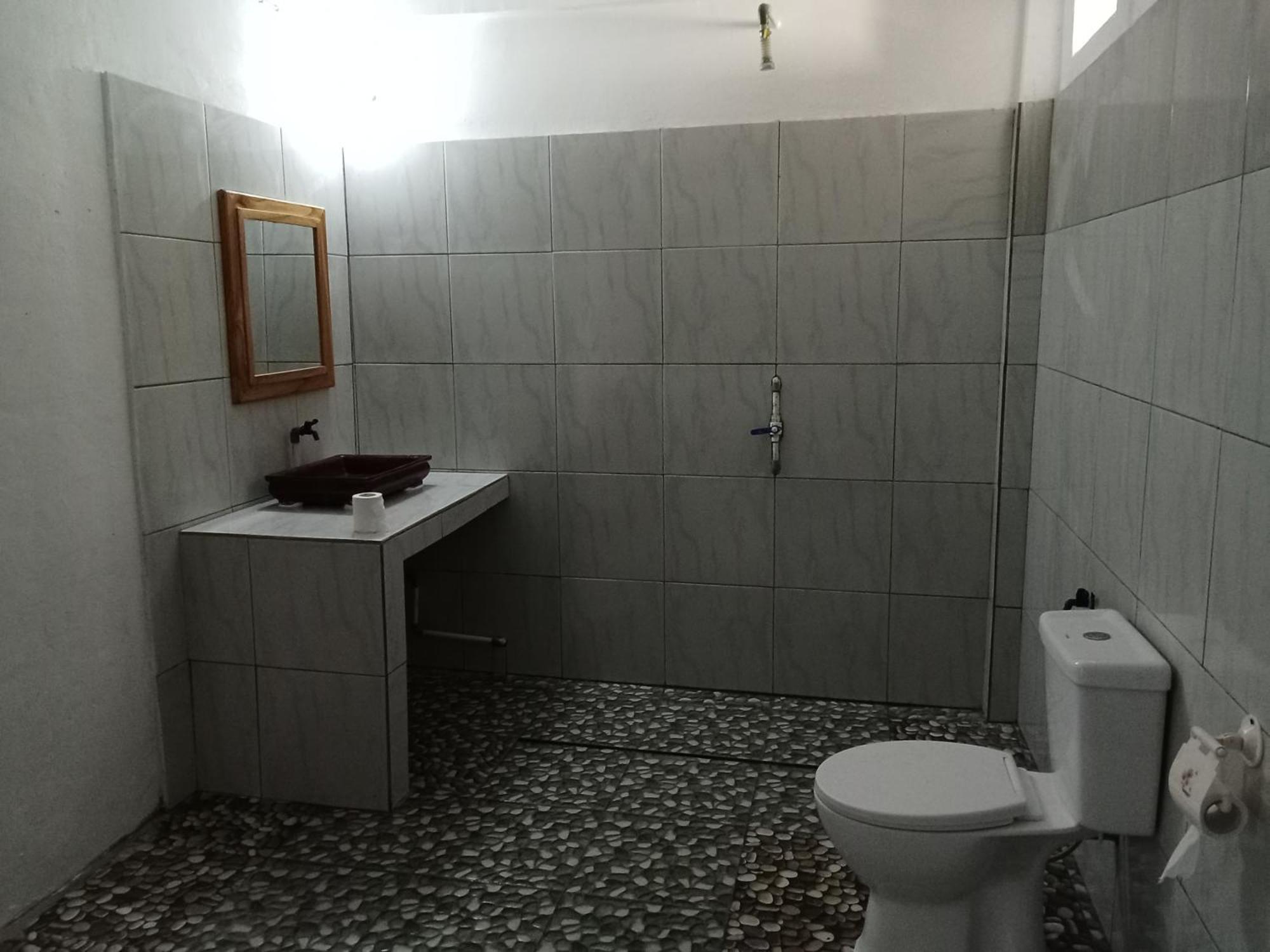 Feby'S Homestay Ekas الغرفة الصورة