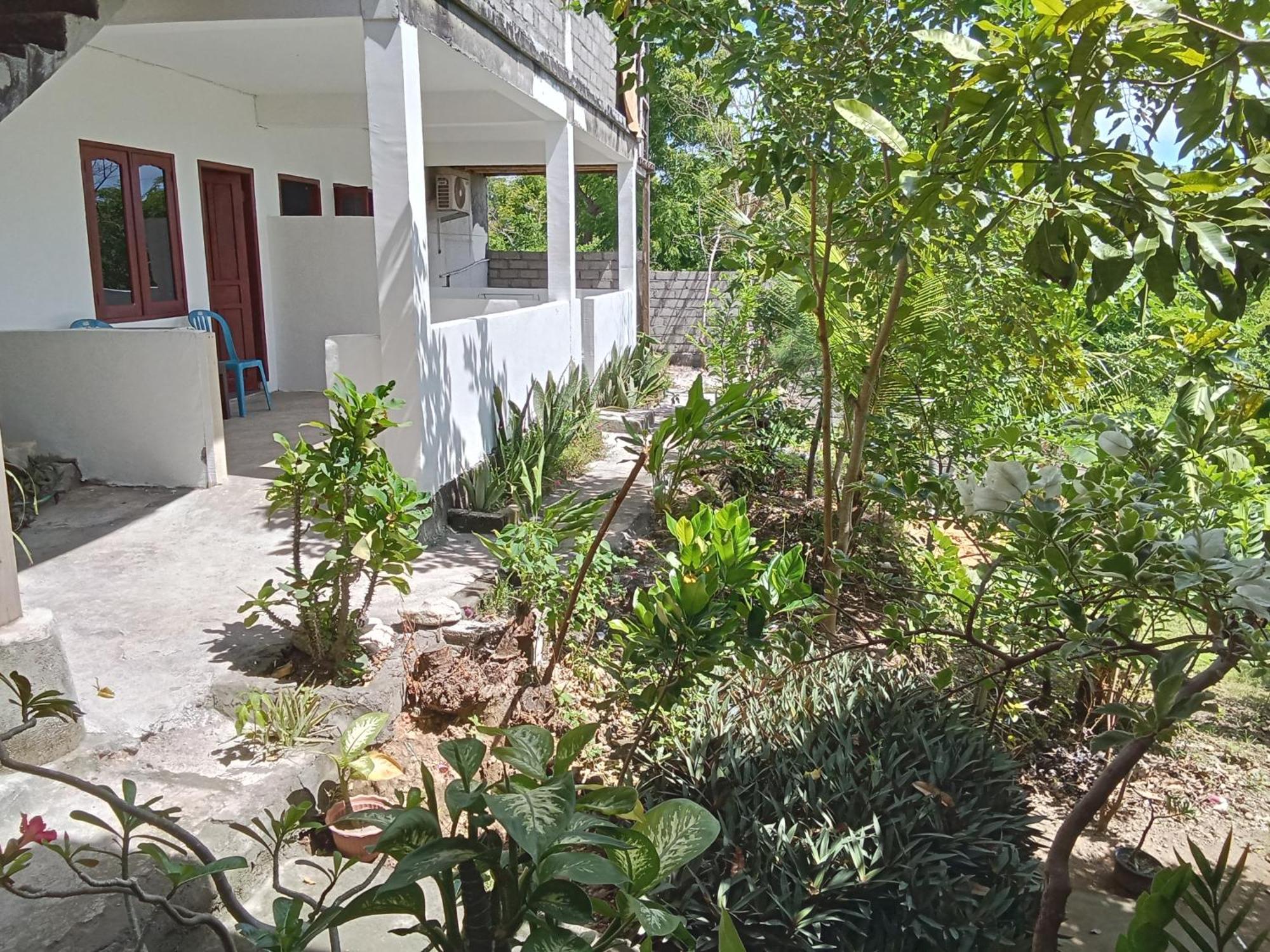 Feby'S Homestay Ekas الغرفة الصورة